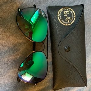 Ray-Ban sunglasses black frame and green lenses